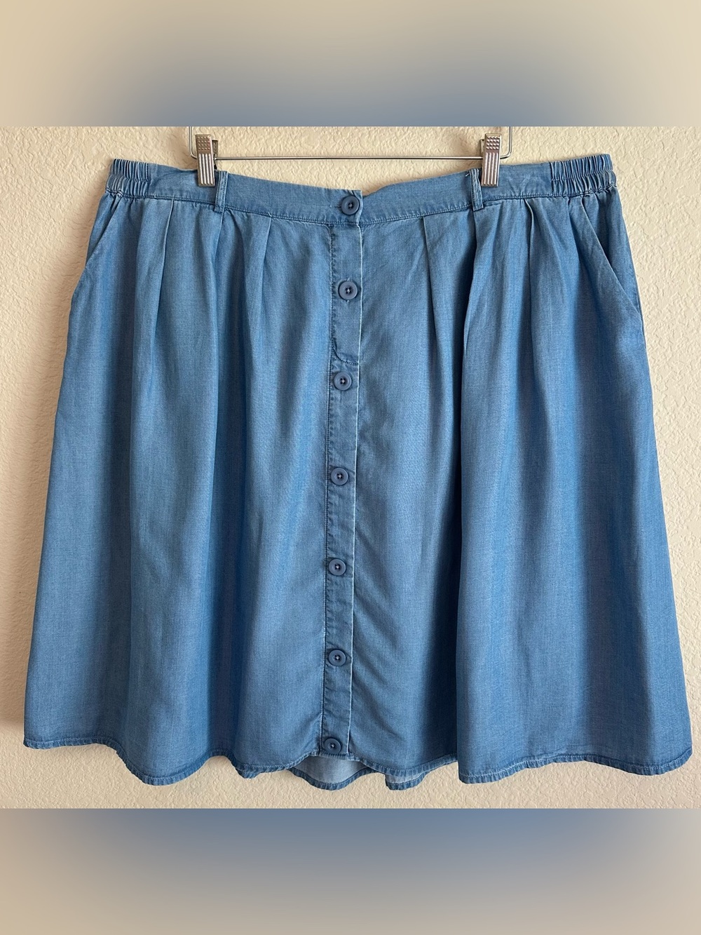 ModCloth Midi Skirt Womens 2X Blue Button Front Chambray Slit Pockets Soft